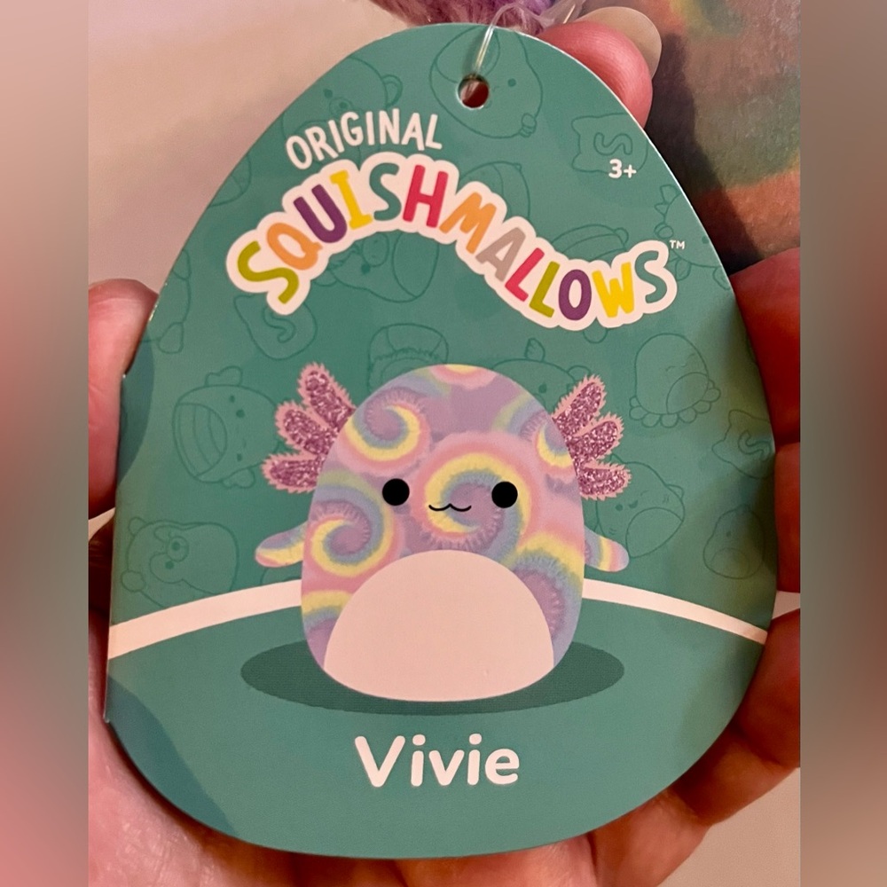 NWT Kelly Toys Squishmallow Vivie Tie Dye Axolotl - Picture 3 of 3